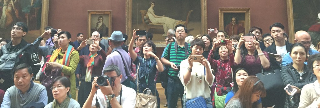 paris-louvre-fotografierende