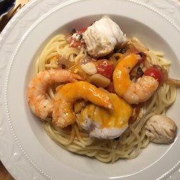 Spaghetti mit Garnelen und Lotte