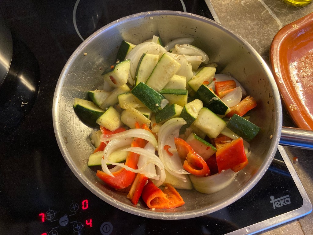 E7FA016C-167F-49D3-BA3C-C00290253B98_1_201_a